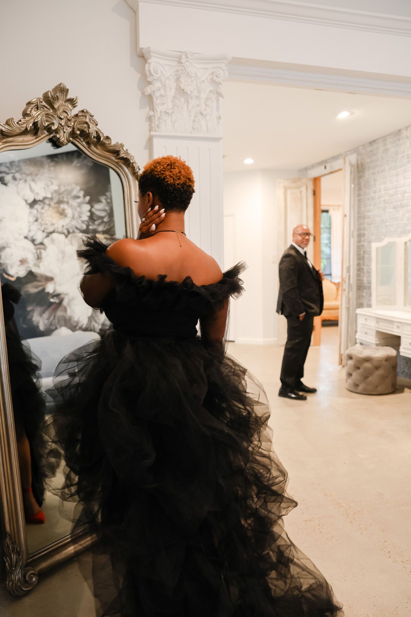 Elegant photography for engagement session in houston tx
