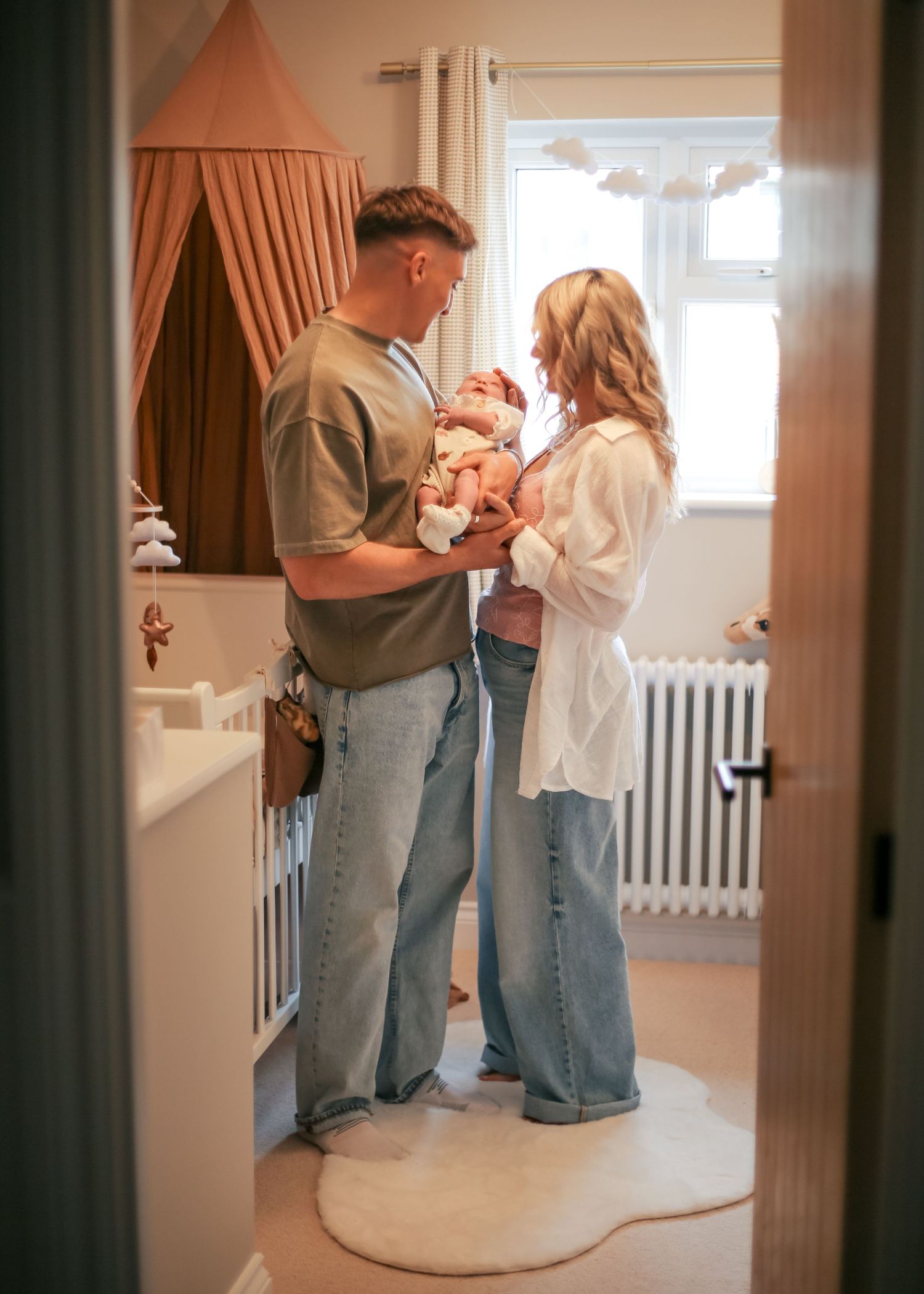 Weston Super Mare, North Somerset, Newborn photography. Newborn photographer. Photography at home. photographer in Weston super mare.