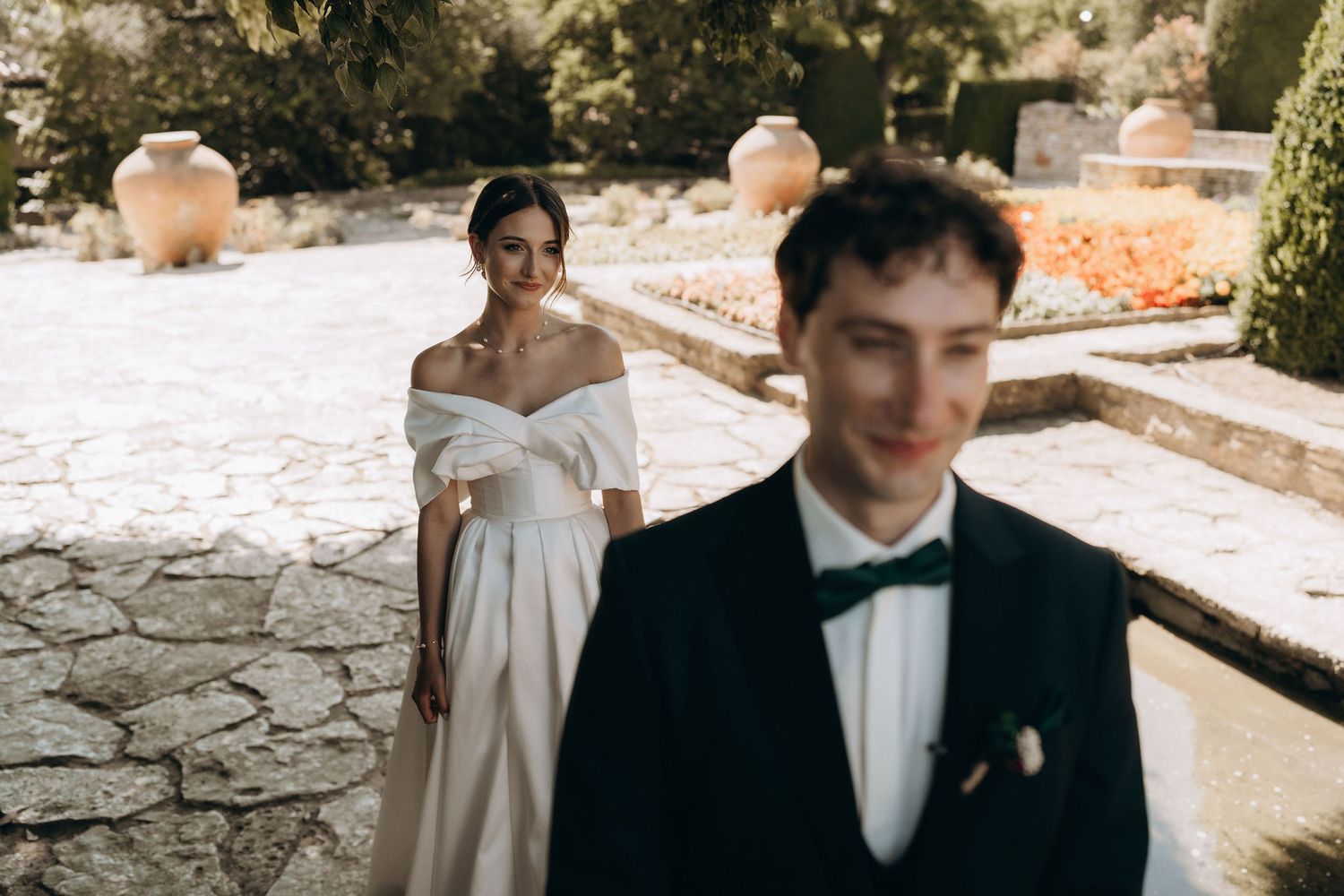 Candid wedding moments captured in natural outdoor lighting.