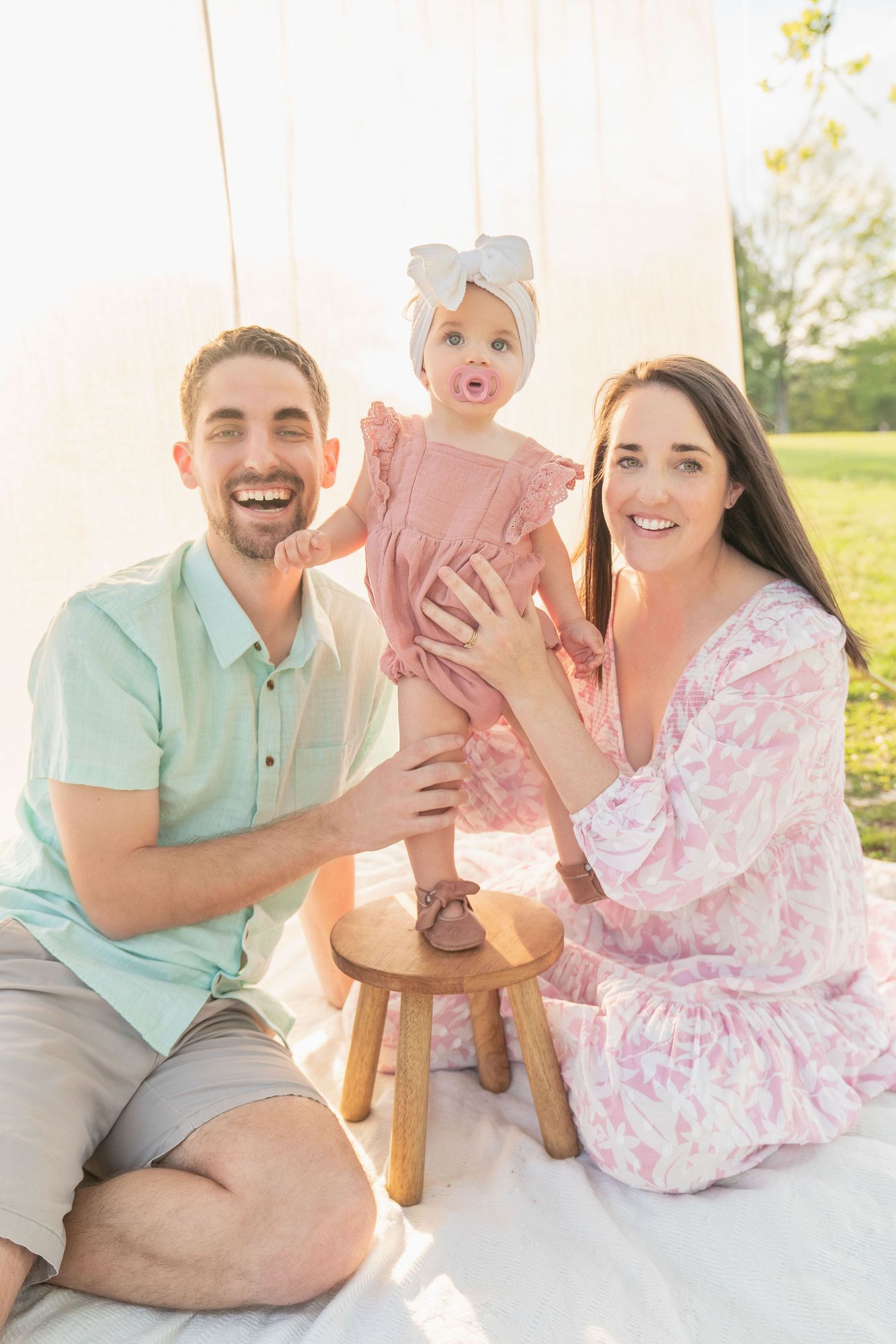 toddler girl cake smash one 1 year milestone outdoor photography, family photos