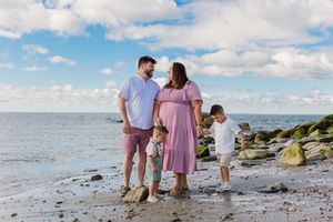 Natural, light-filled family, senior, children & couples photography in Ridgefield, Fairfield, Danbury, Wilton, Westport & New Canaan, CT.