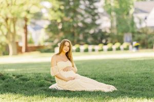 Candid, natural extended family photography in Ridgefield, Fairfield, Danbury, Wilton, Westport & New Canaan, CT. Perfect for generations to