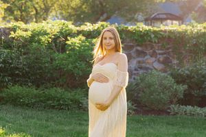Candid, natural extended family photography in Ridgefield, Fairfield, Danbury, Wilton, Westport & New Canaan, CT. Perfect for generations to