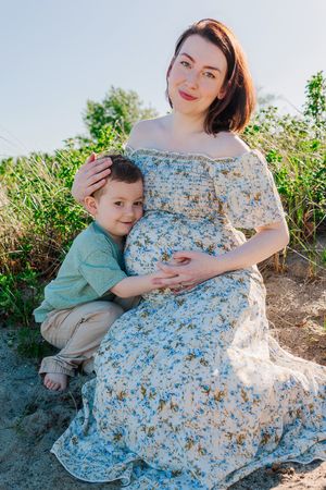 Candid, natural extended family photography in Ridgefield, Fairfield, Danbury, Wilton, Westport & New Canaan, CT. Perfect for generations to