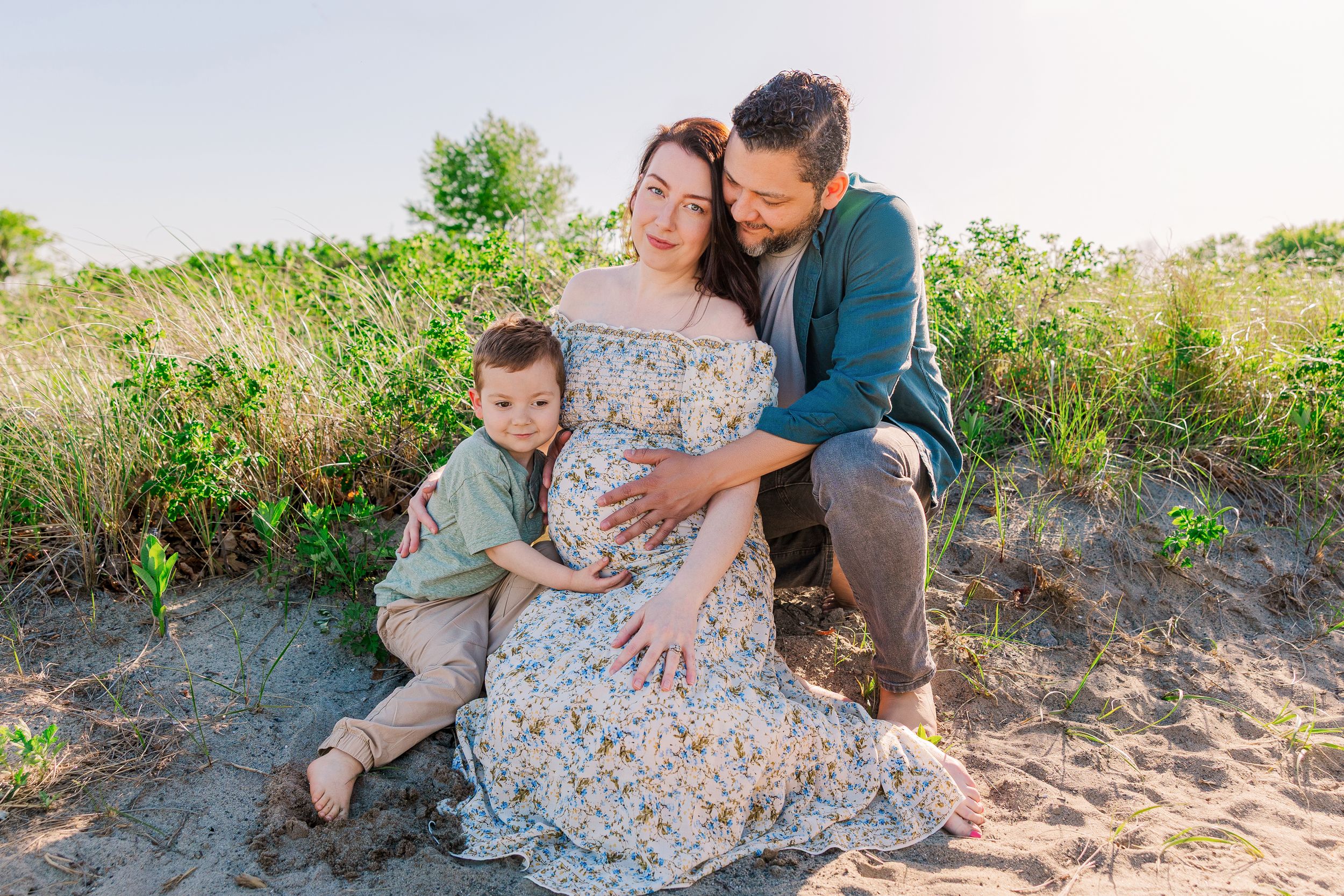 Candid, natural extended family photography in Ridgefield, Fairfield, Danbury, Wilton, Westport & New Canaan, CT. Perfect for generations to