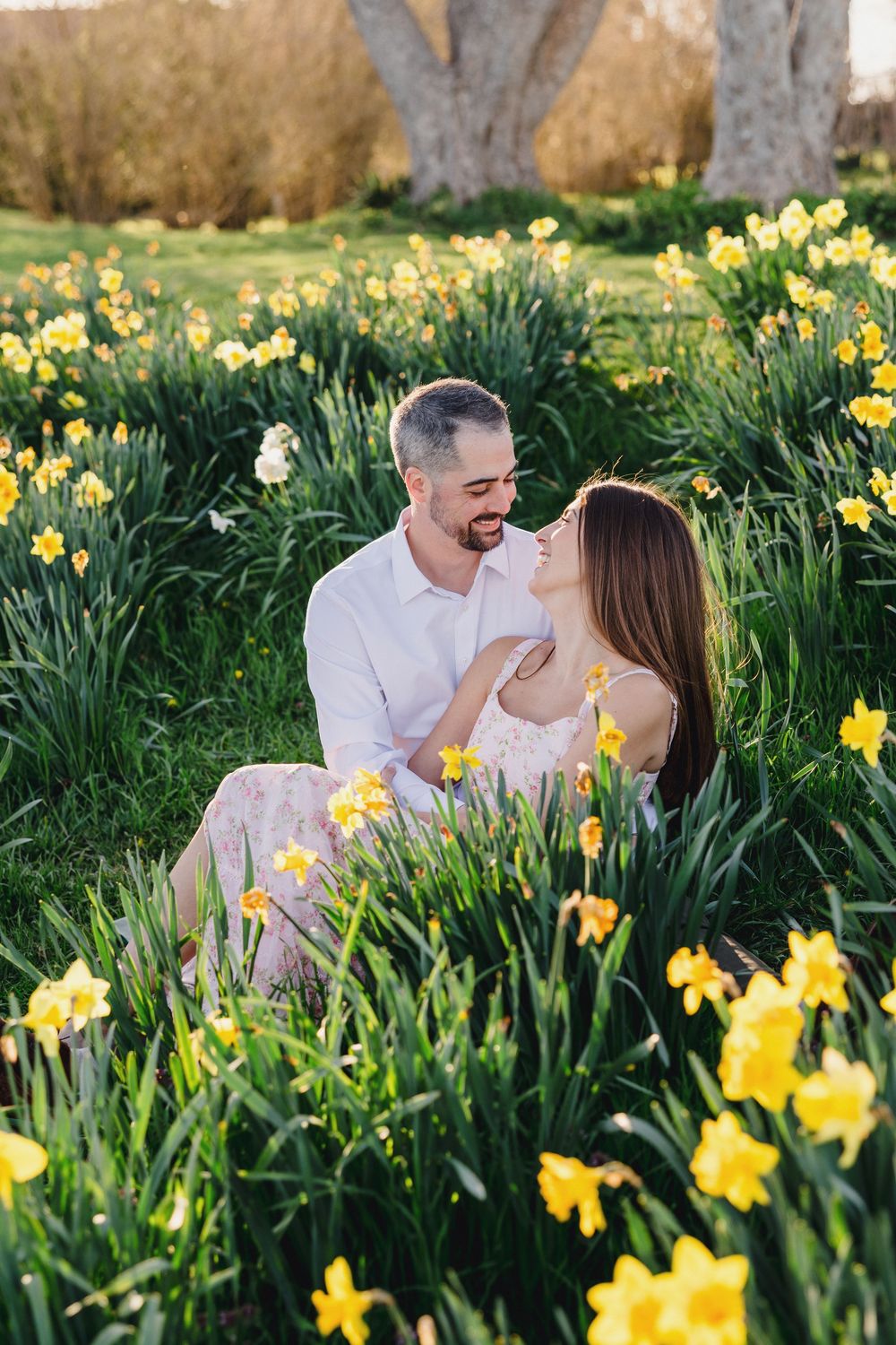 Newport RI cliff walk Daffodil Days.  RI engagement session photographer. Spring engagement session. Rhode Island Photography.
