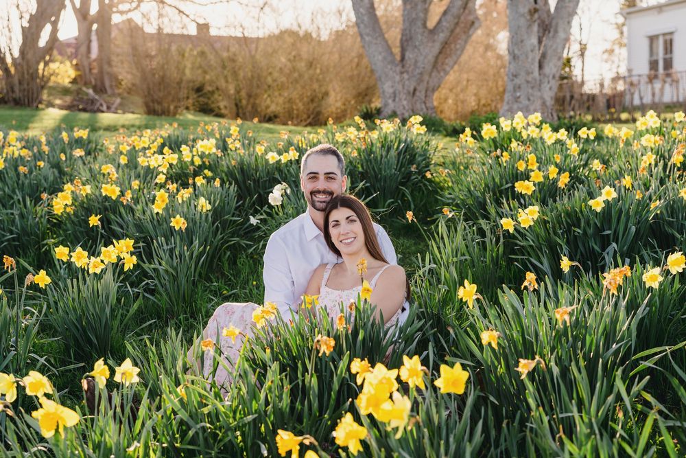 Newport RI cliff walk Daffodil Days.  RI engagement session photographer. Spring engagement session. Rhode Island Photography.