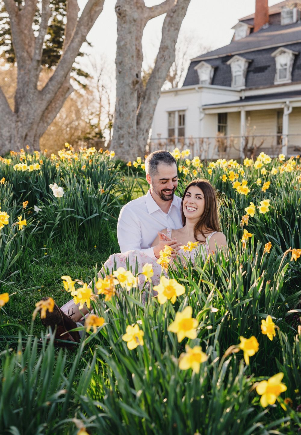 Newport RI cliff walk Daffodil Days.  RI engagement session photographer. Spring engagement session. Rhode Island Photography.