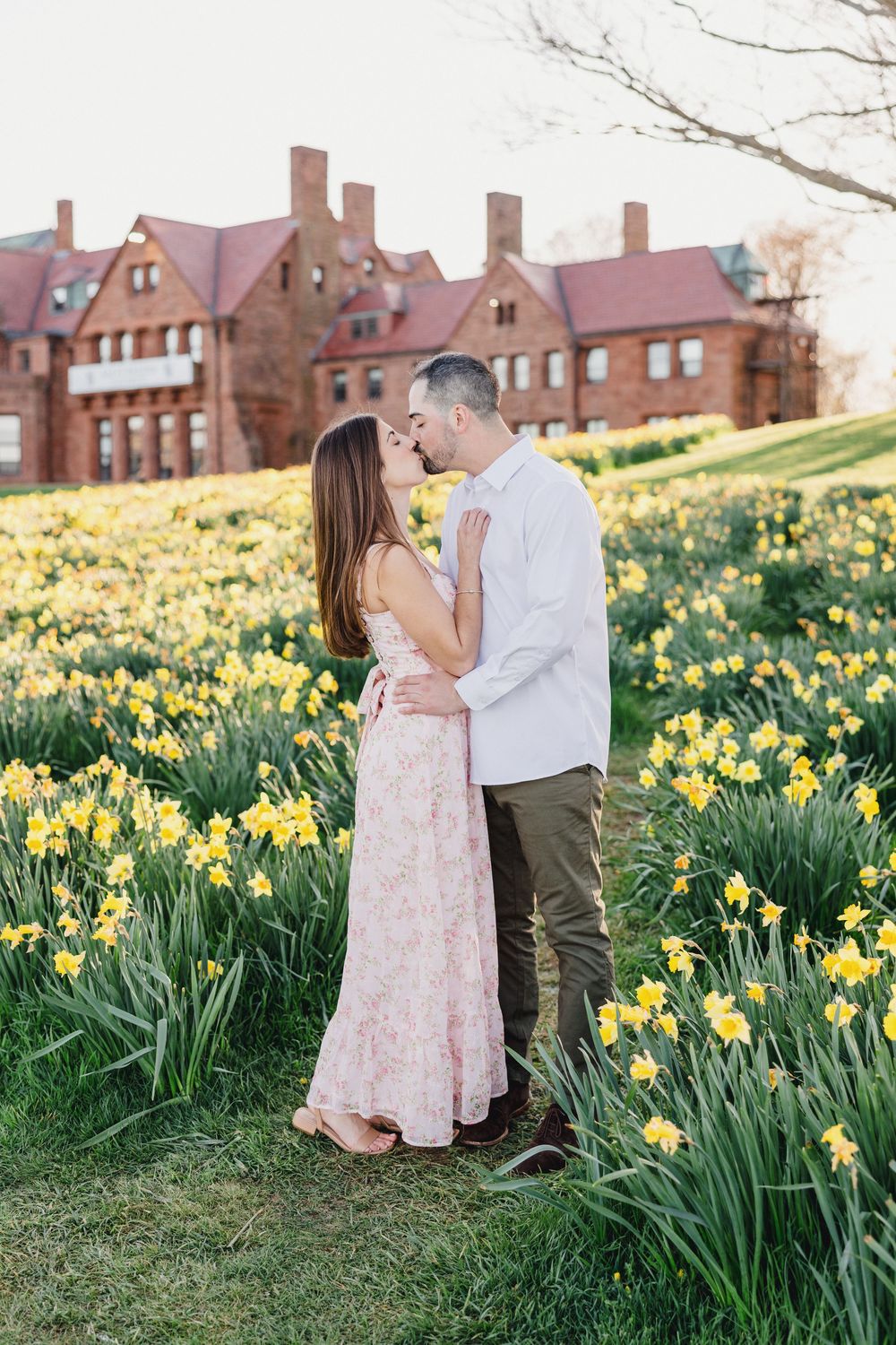 Newport RI cliff walk Daffodil Days.  RI engagement session photographer. Spring engagement session. Rhode Island Photography.