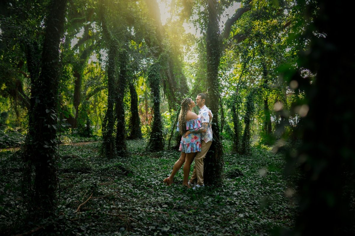 Wedding couple photo at jungle Maui Hawaii by ohwowfotos