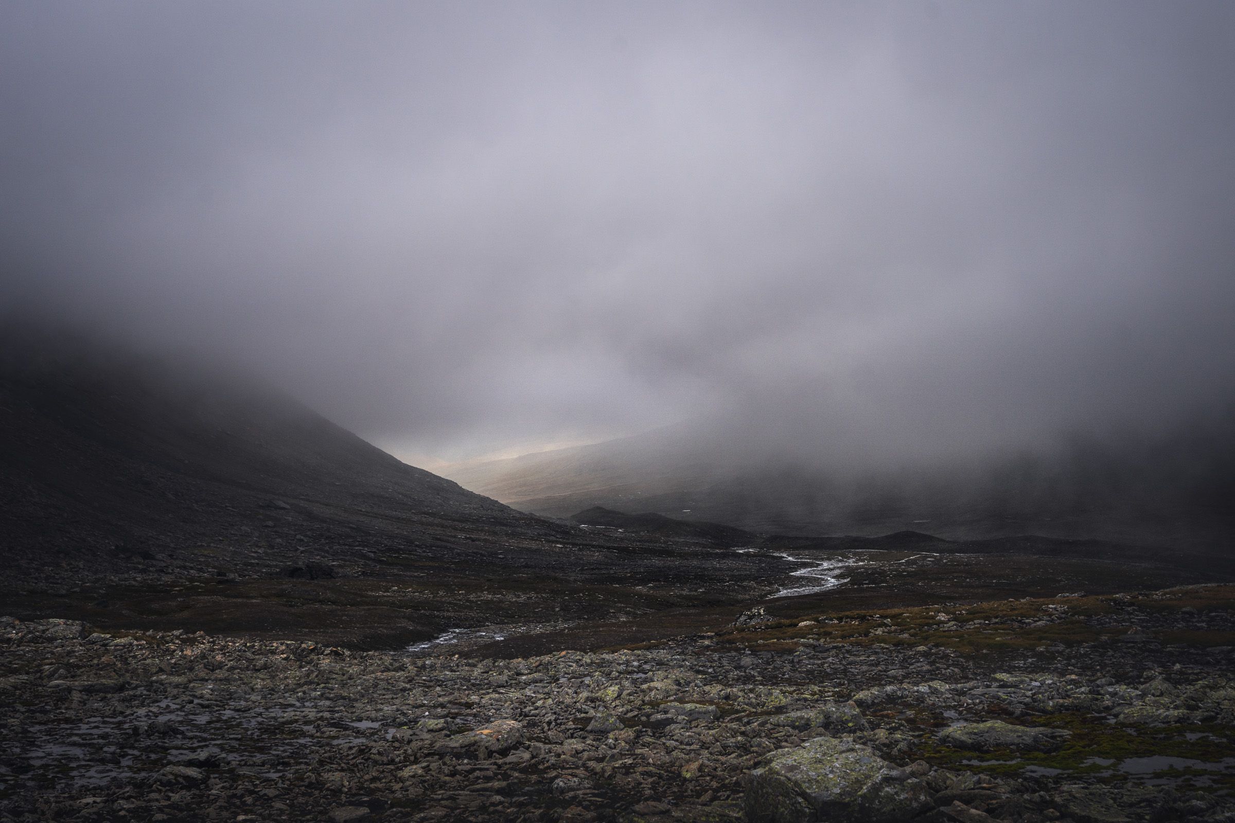 Viterskalet, Viterskalspasset, Vindelfjällen, Fotograf Alison De Mars, fine art, glaciärsjö, landskap, fjällvandring