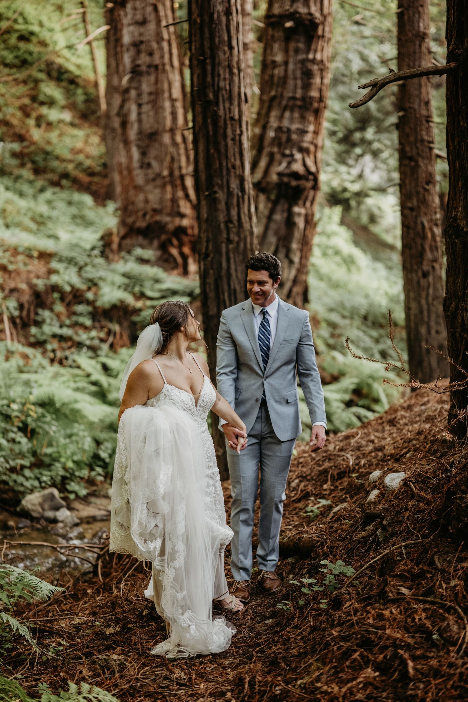 soberanes big sur wedding venues bride and groom photos
