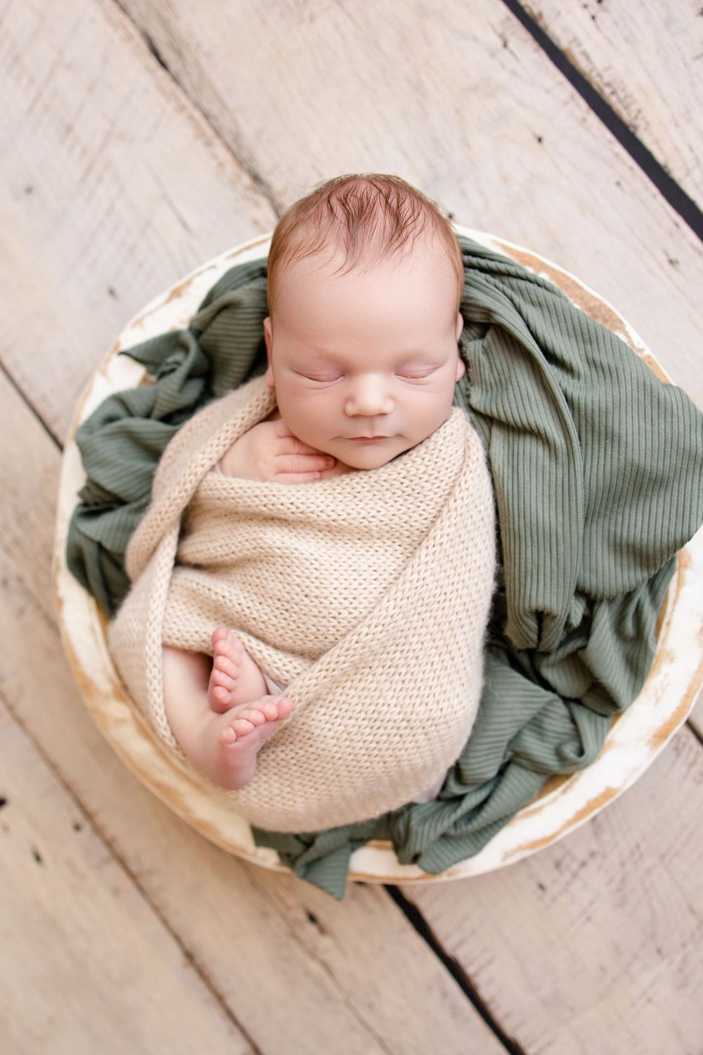 Newborn Photographer in Wisconsin, studio in Watertown WI serving Dodge County Jefferson County and Waukesha County