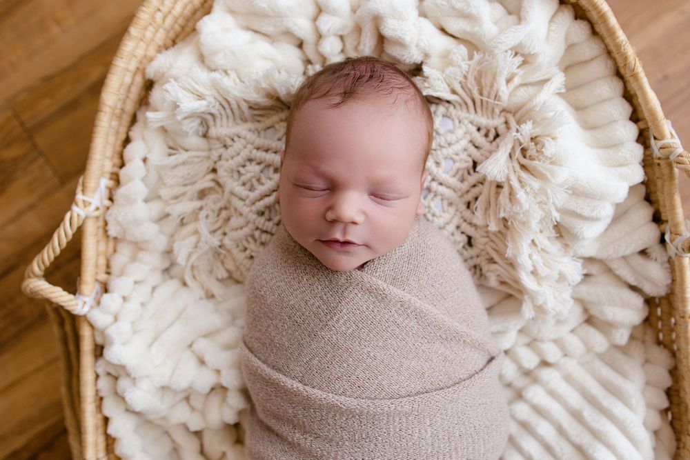 Newborn Photographer in Wisconsin, studio in Watertown WI serving Dodge County Jefferson County and Waukesha County