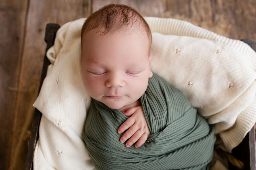 Newborn Photographer in Wisconsin, studio in Watertown WI serving Dodge County Jefferson County and Waukesha County