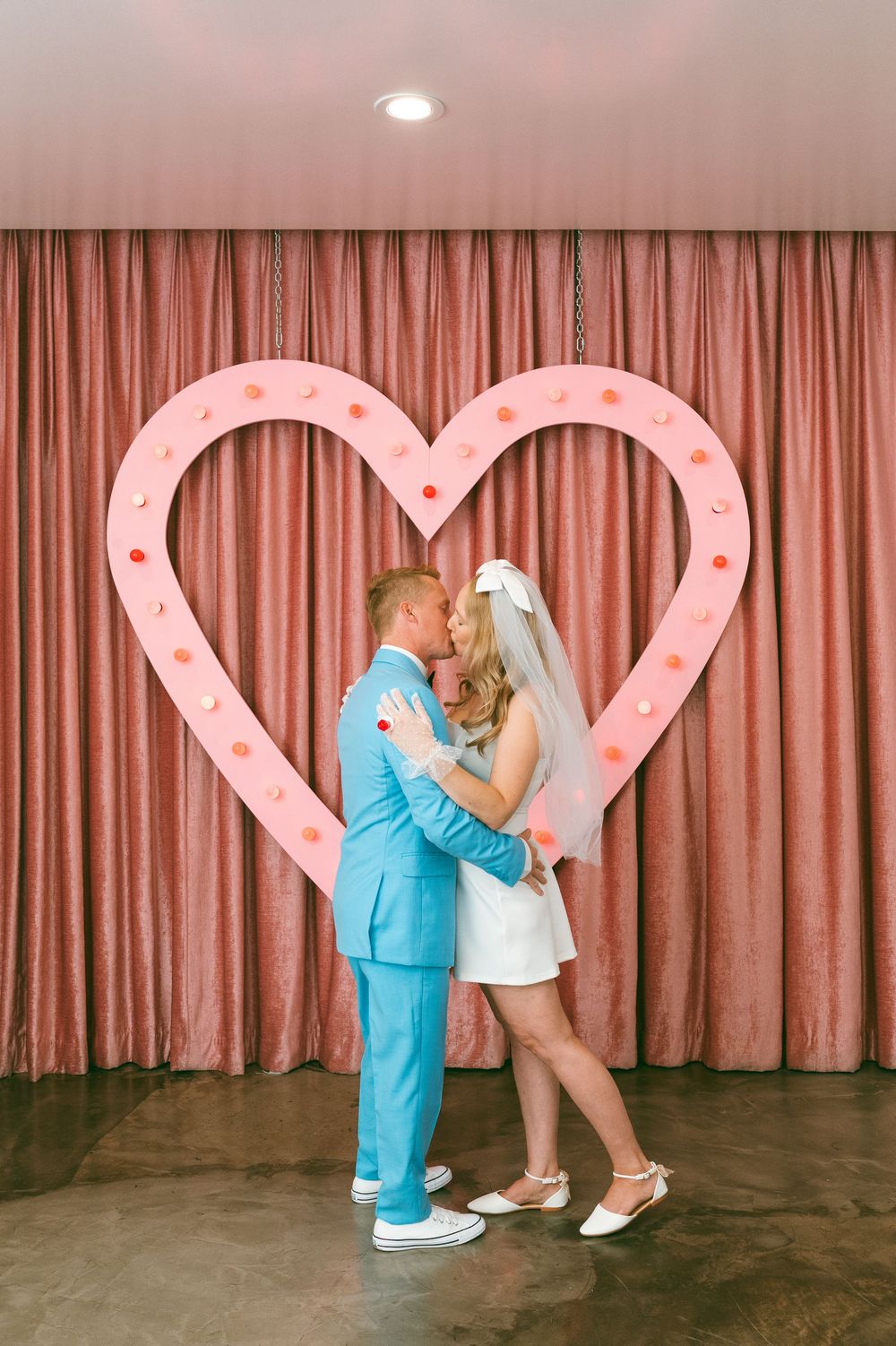 Vintage elopement at Sure Thing chapel