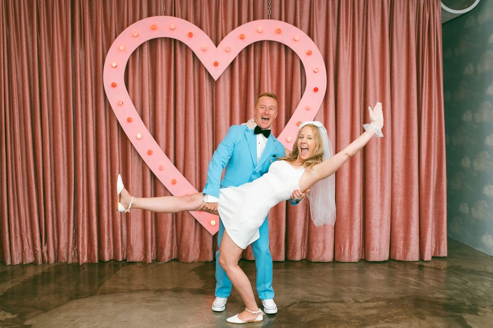 Vintage elopement at Sure Thing chapel