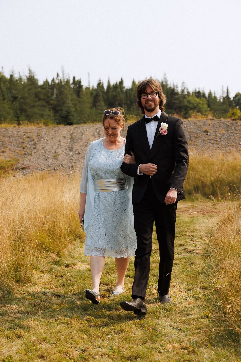 Outdoor ceremony on the Bonavista Peninsula by Newfoundland documentary style wedding photographer Kaitlyn Yvette