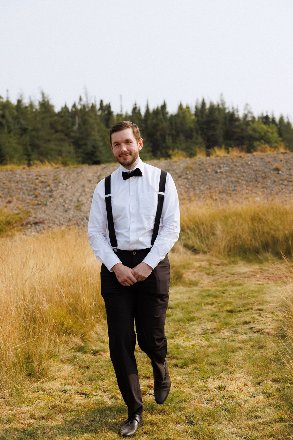 Outdoor ceremony on the Bonavista Peninsula by Newfoundland documentary style wedding photographer Kaitlyn Yvette