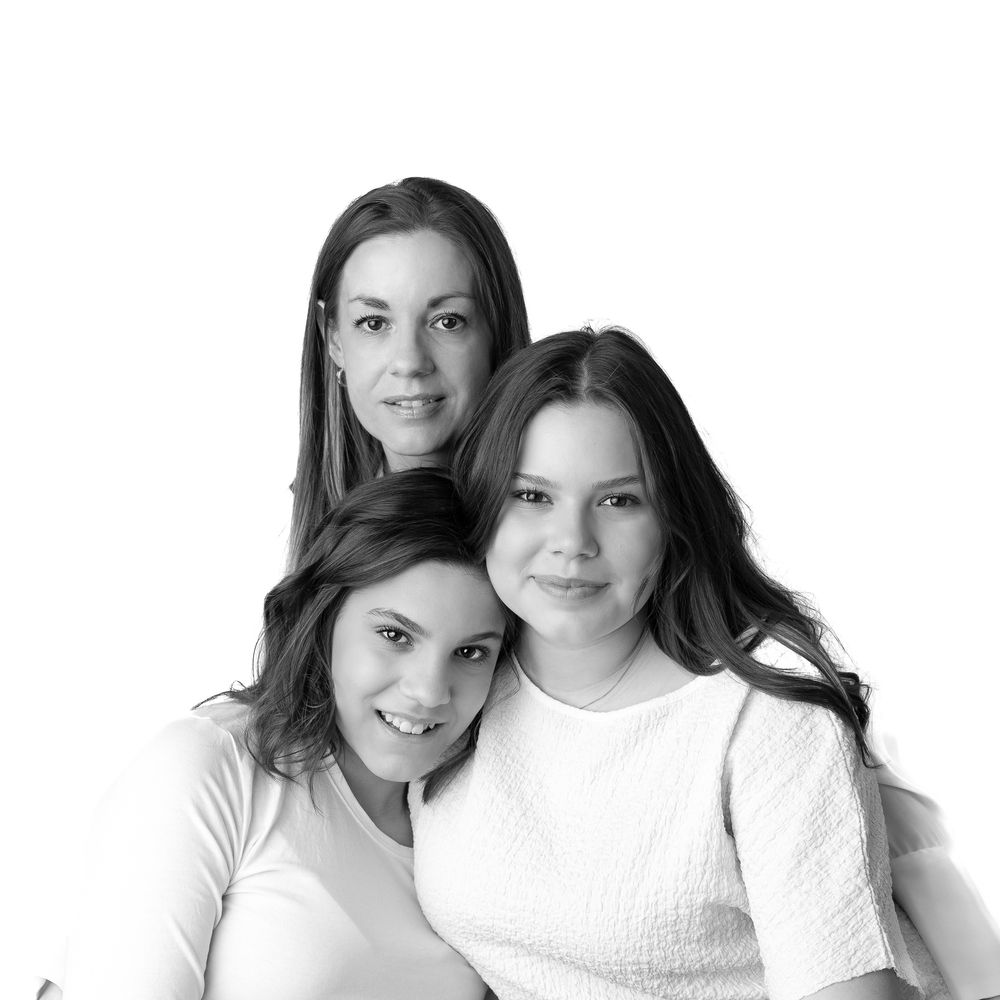 Familjefotografering. Ungdomar. Fotograf Maria Lantz, Studio i Trekanten, Kalmar, Småland.