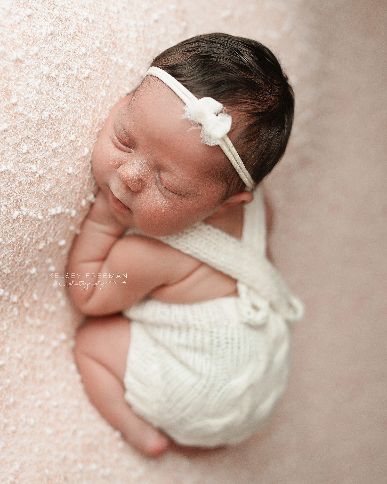 Newborn, maternity, & family photography studio located in between Atlanta, Georgia and Birmingham, Alabama with full service photo studio.