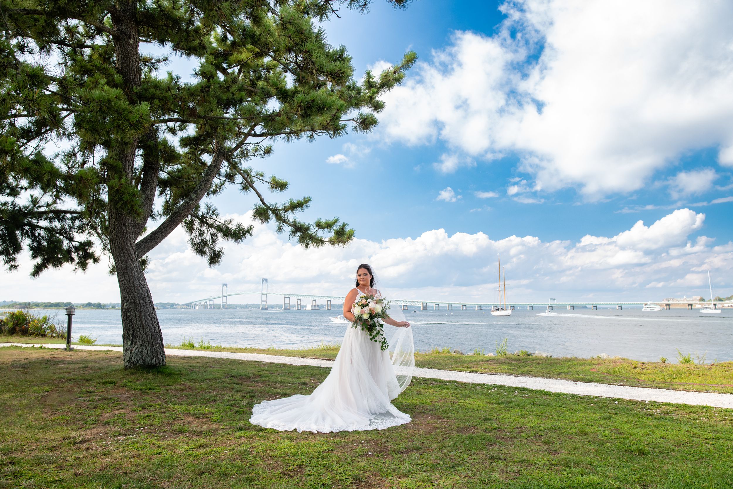 Waterfront wedding at Newport Harbor Island Resort. Luxury Rhode Island wedding venue captured by Stefy Hilmer Photography.