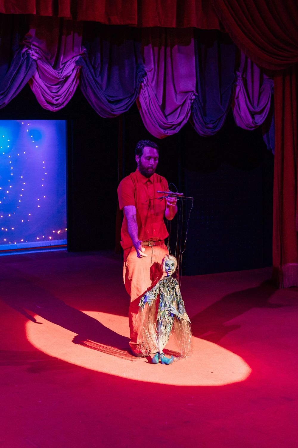 Puppets perform before wedding ceremony at Bob Baker Theater