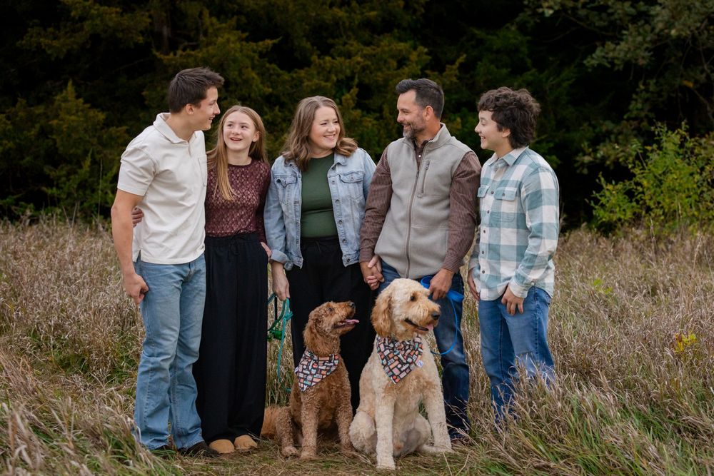 Family Photographer in Sioux Falls, SD
Family Portraits Sioux Falls, SD
Family Photos Sioux Falls, SD
Family Photographer in South Dakota