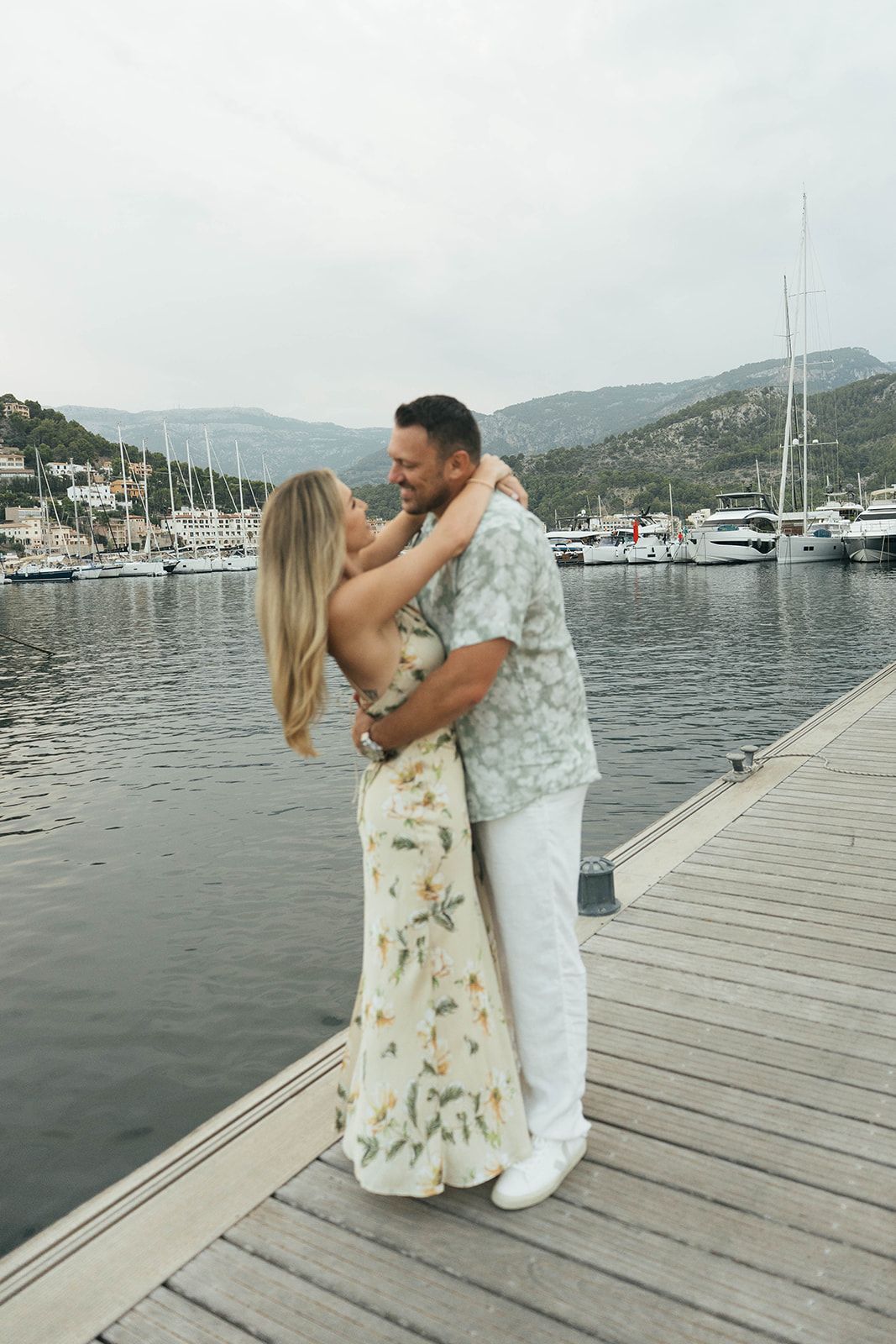 Couple photos during your family session in Mallorca.