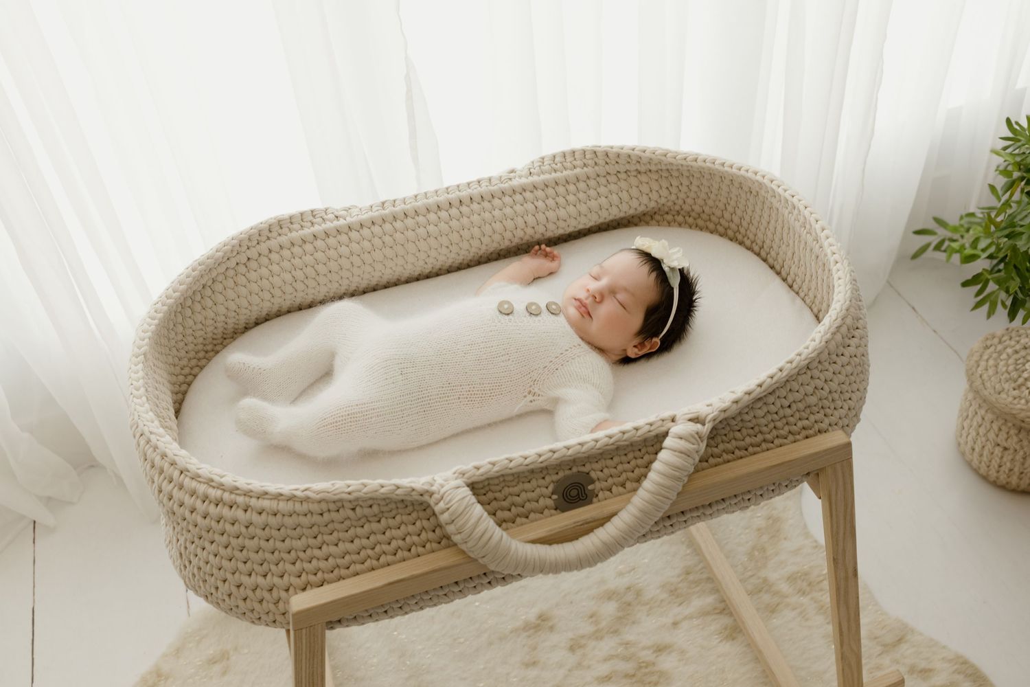 Coral Gables newborn photographer, cake smash photography Coral Gables, baby photography near me Coral Gables