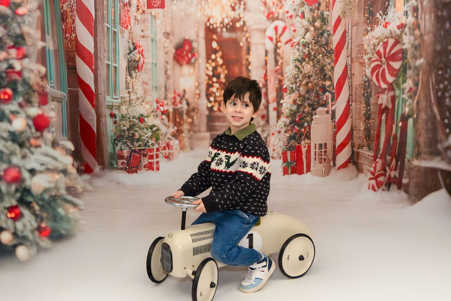 Séance photo Noël famille à Nice en studio, souvenirs des fêtes de fin d’année