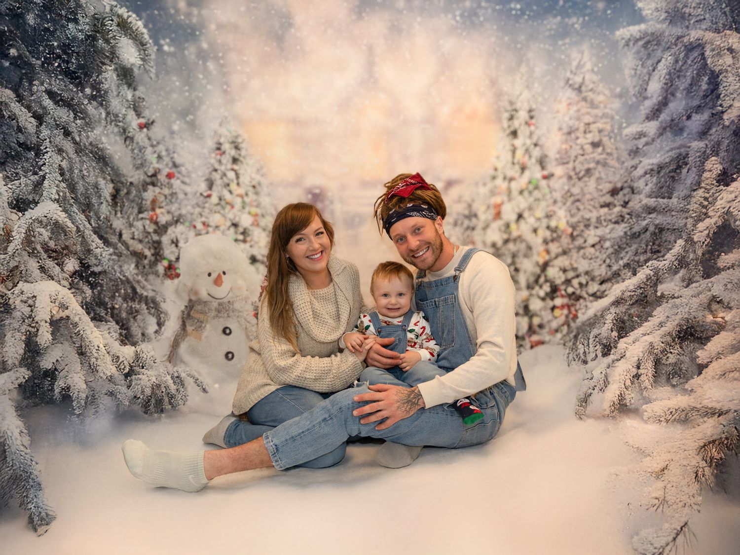 Photographe famille Noël Alpes-Maritimes, portrait parent et enfant en studio