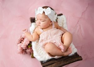 Newborn baby pictures. Newborn photography session. Carlsbad, NM baby picture photographer. Carlsbad NM, Roswell, NM, Artesia, NM, Hobbs, NM