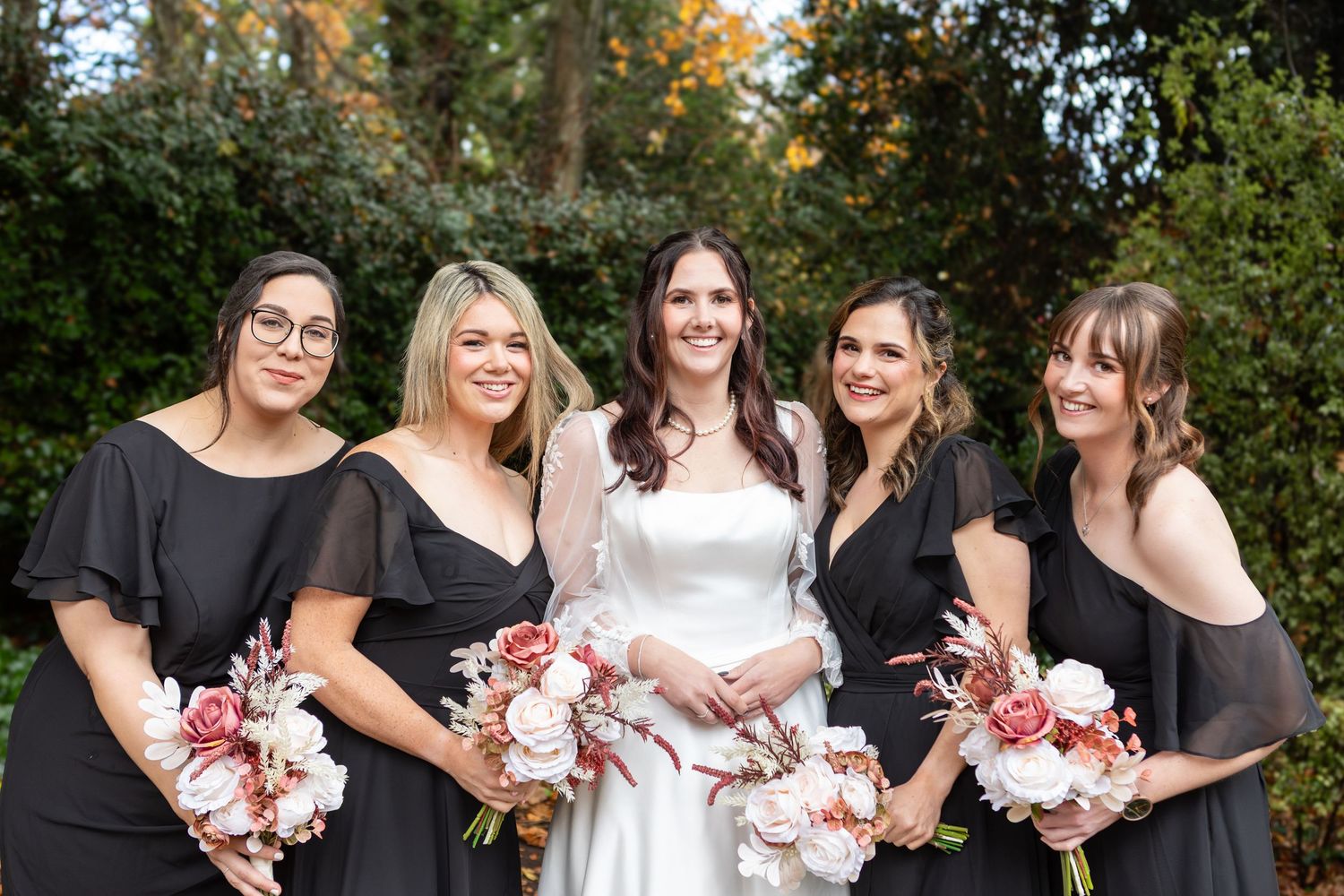 Romantic and candid wedding photography in Melbourne for your special day.