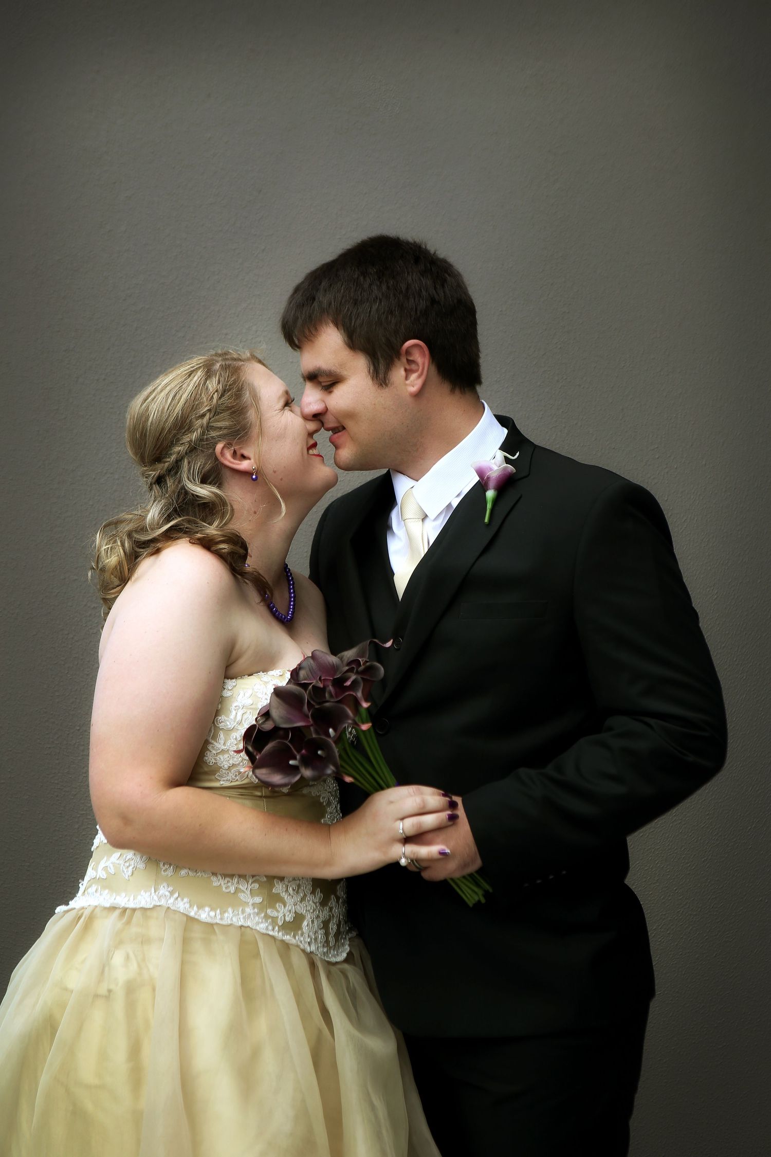 Professional photographer in Yeppoon, QLD, specializing in weddings, events, portraits, editorial, and corporate photography