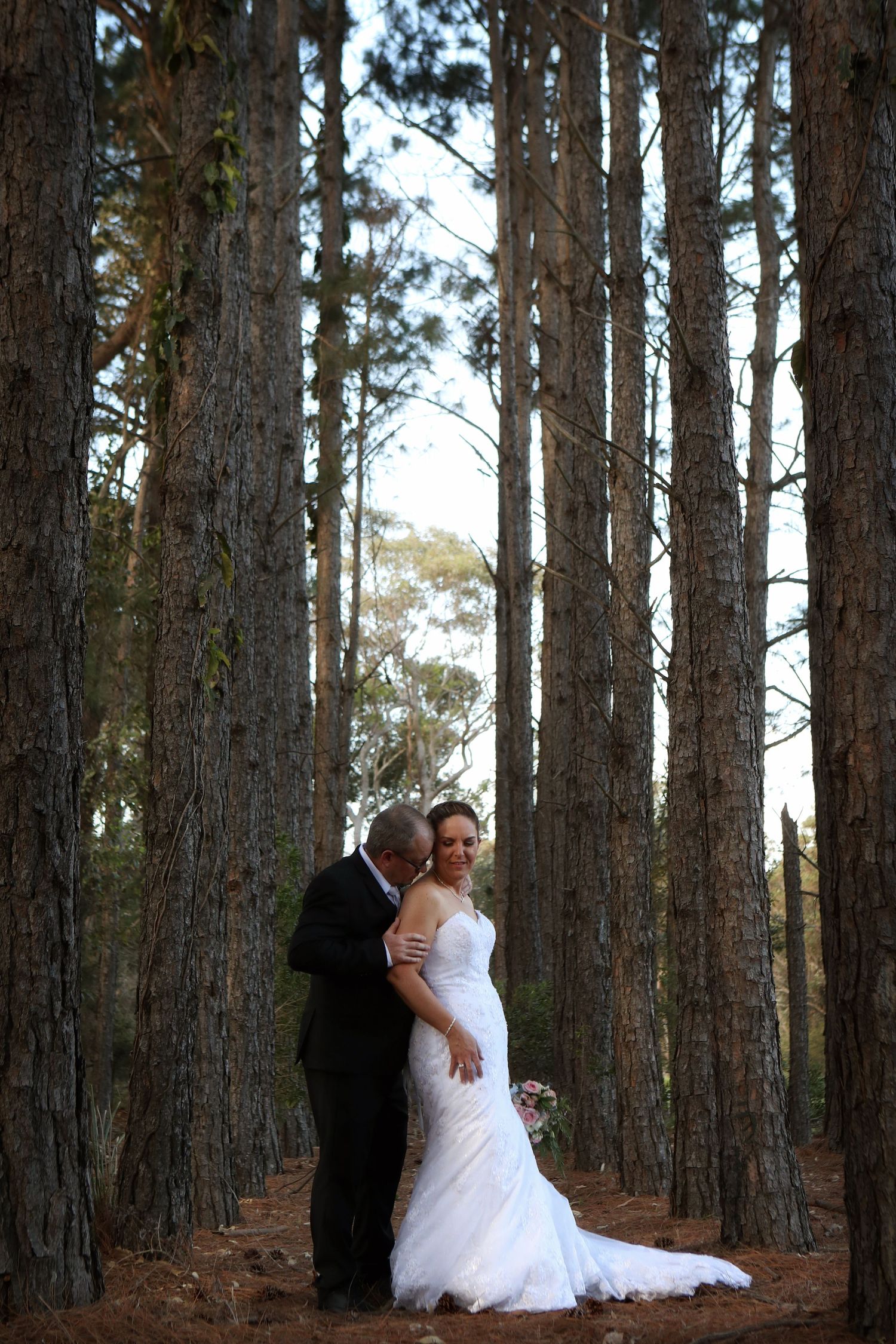 Professional photographer in Yeppoon, QLD, specializing in weddings, events, portraits, editorial, and corporate photography