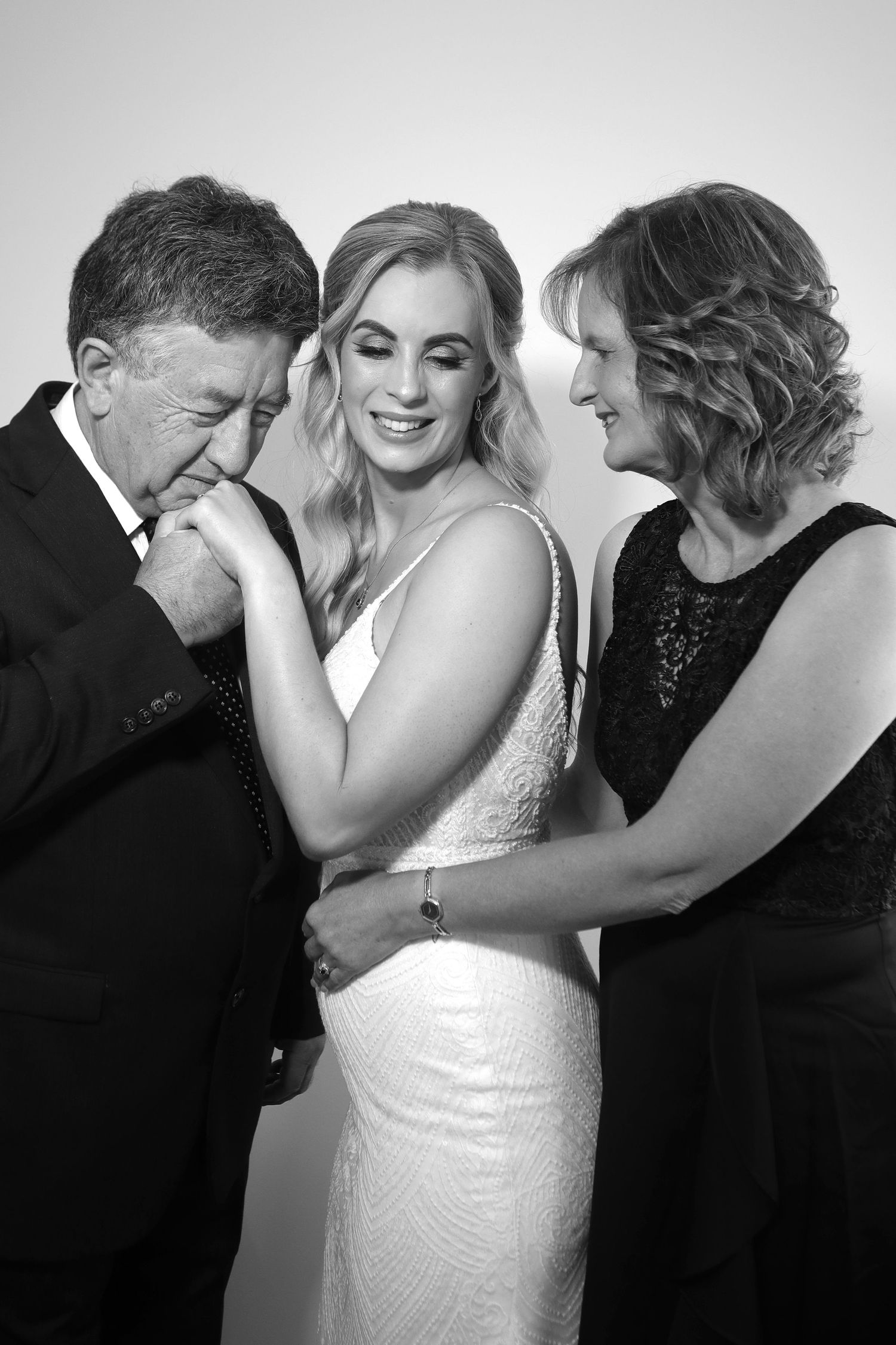 Professional photographer in Yeppoon, QLD, specializing in weddings, events, portraits, editorial, and corporate photography