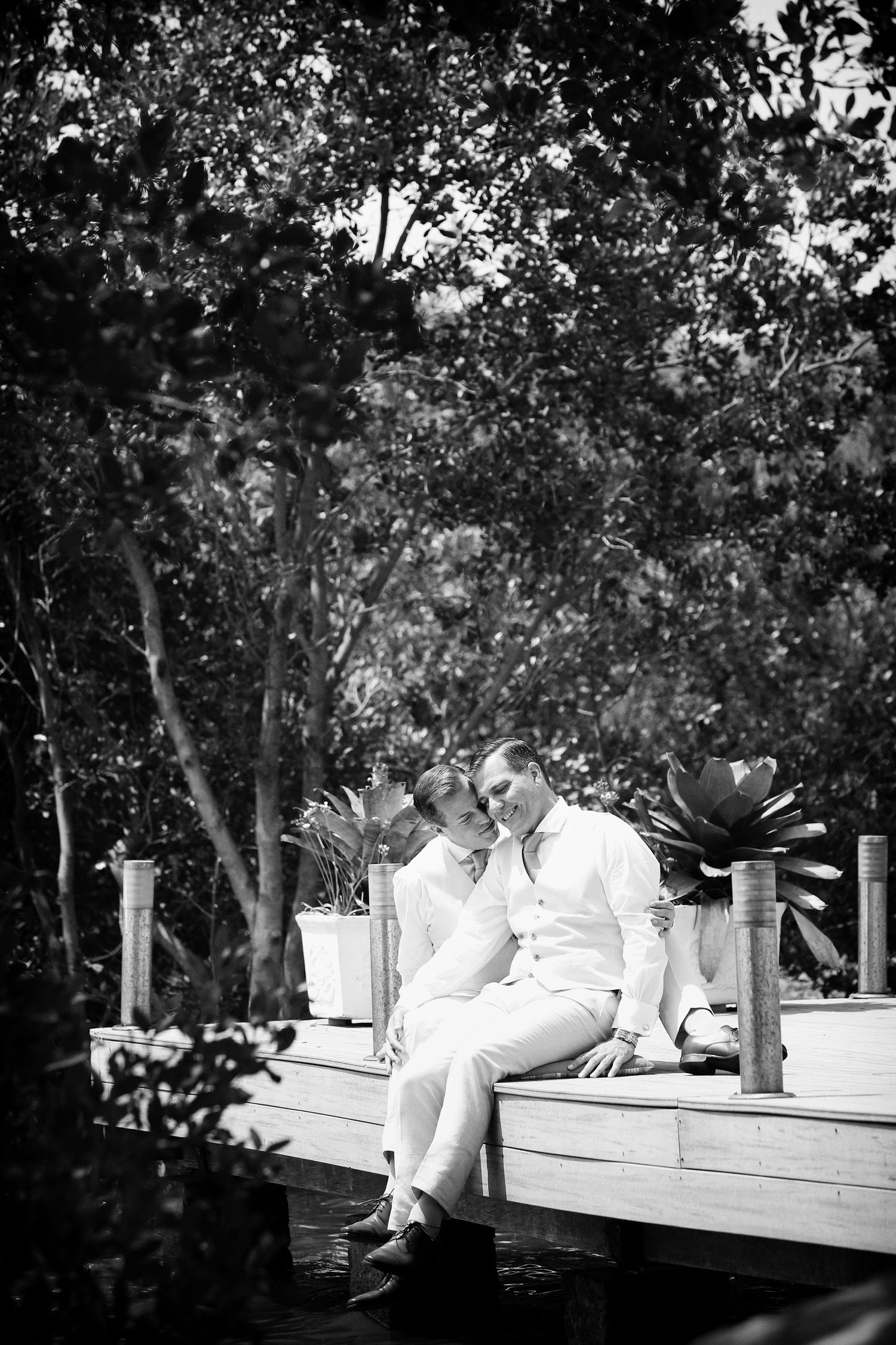 Professional photographer in Yeppoon, QLD, specializing in weddings, events, portraits, editorial, and corporate photography