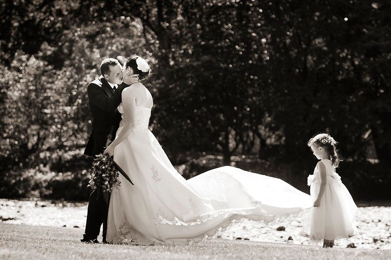 Professional photographer in Yeppoon, QLD, specializing in weddings, events, portraits, editorial, and corporate photography