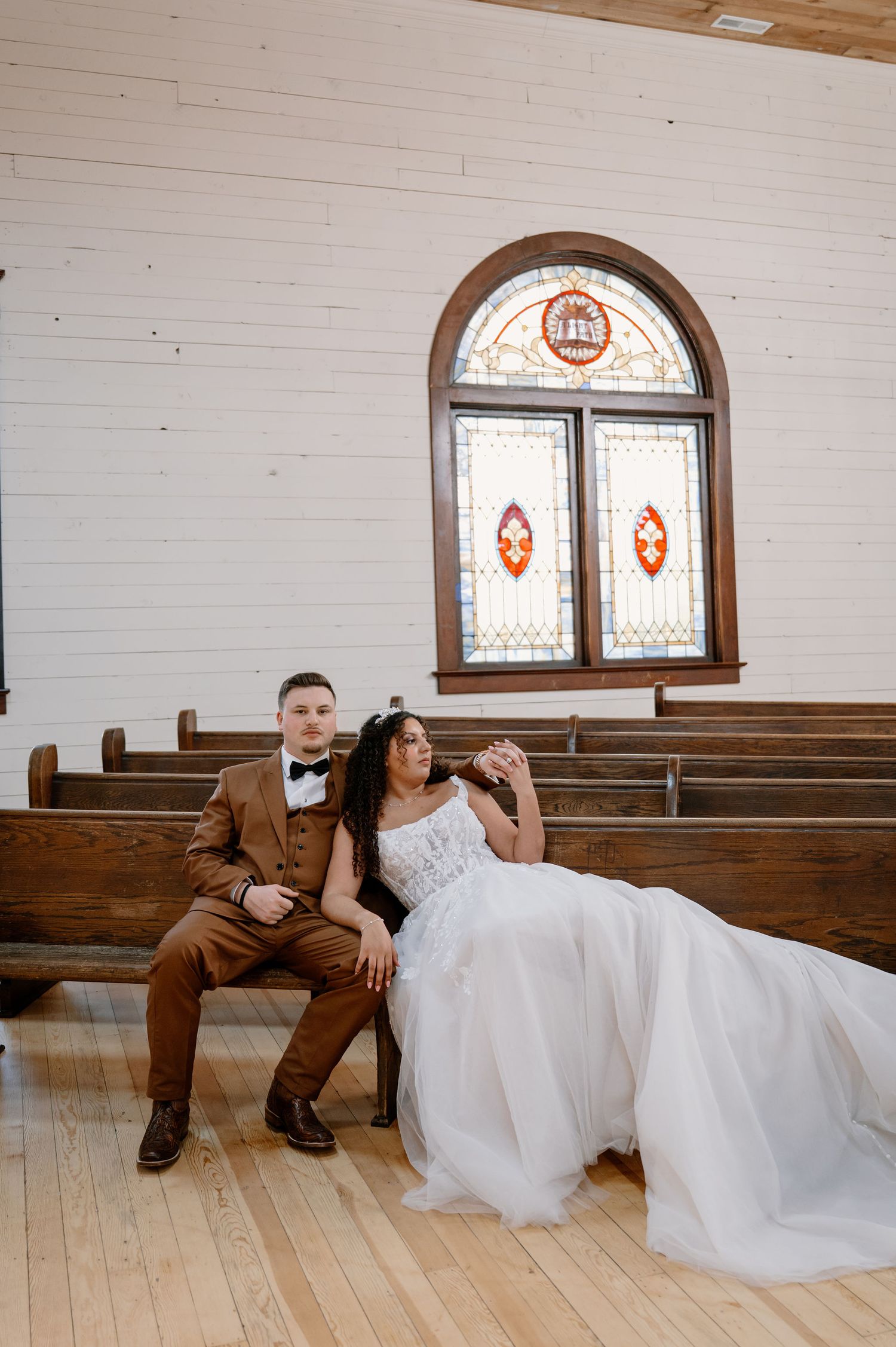 Bride and groom portraits at The Scotsman in Dayton, WA