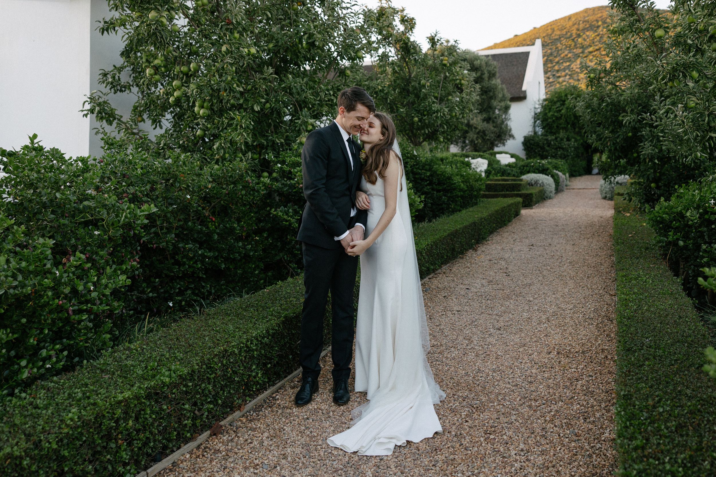 Cape Town wedding photographer Christene de Coning at Penhill in Nuy Valley. documentary wedding