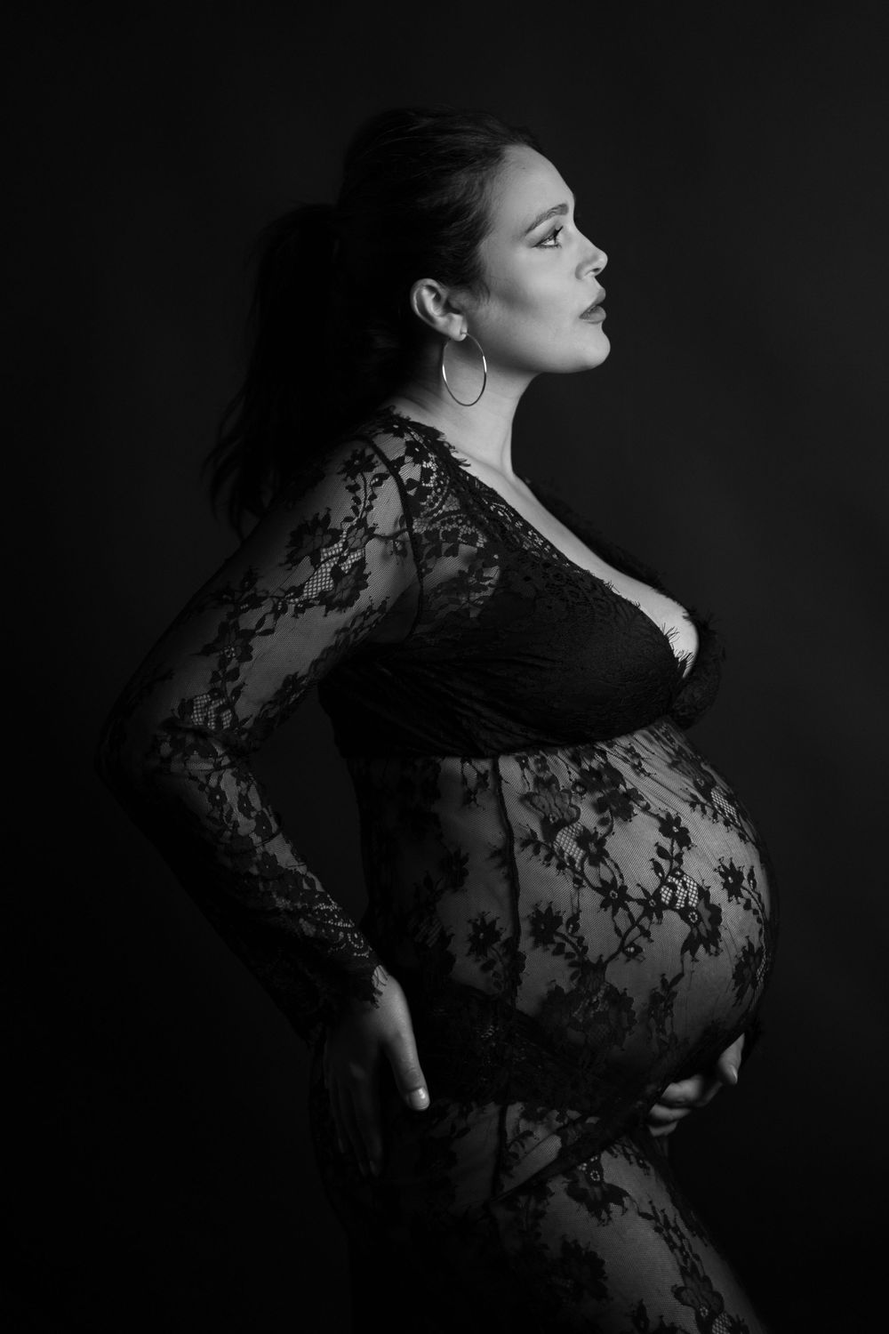 Séance grossesse en studio à la Roquebrussanne