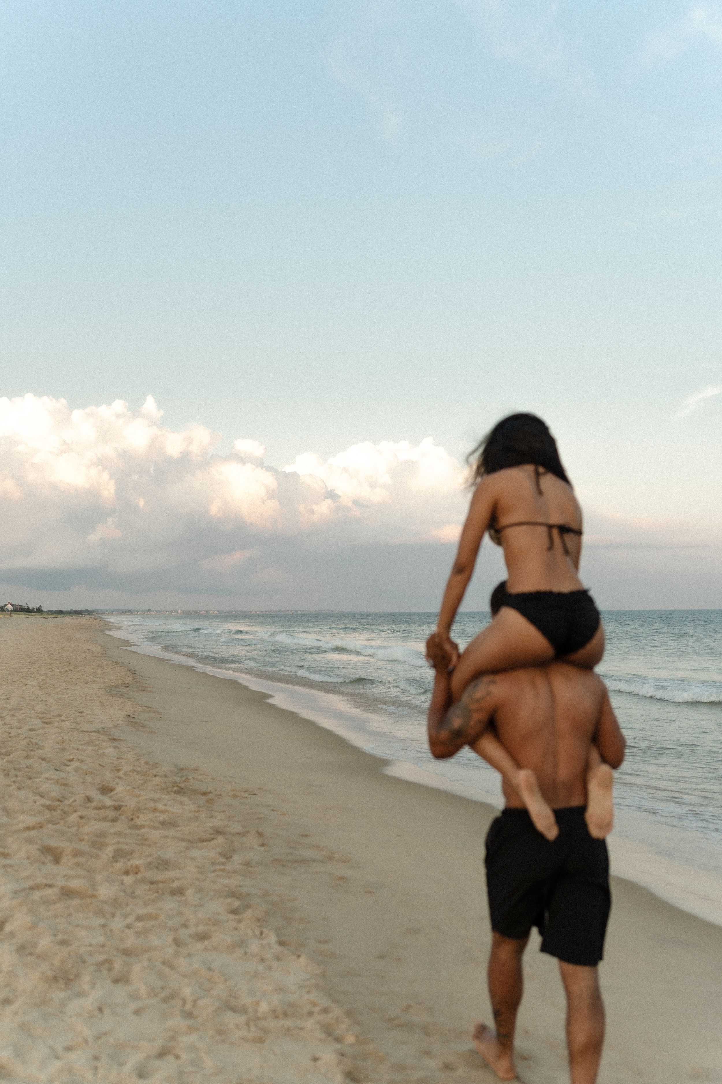 couples photographer on the beach at watch hill rhode island