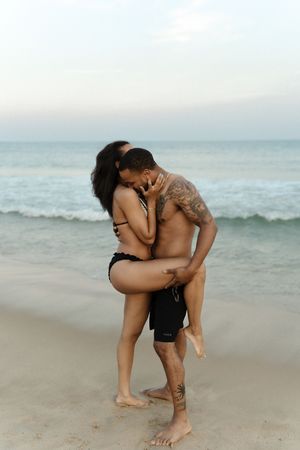 couples photographer on the beach at watch hill rhode island