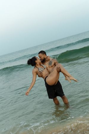 couples photographer on the beach at watch hill rhode island