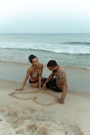 couples photographer on the beach at watch hill rhode island