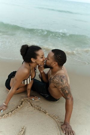 couples photographer on the beach at watch hill rhode island