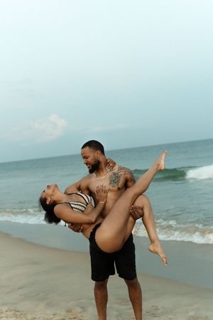 couples photographer on the beach at watch hill rhode island