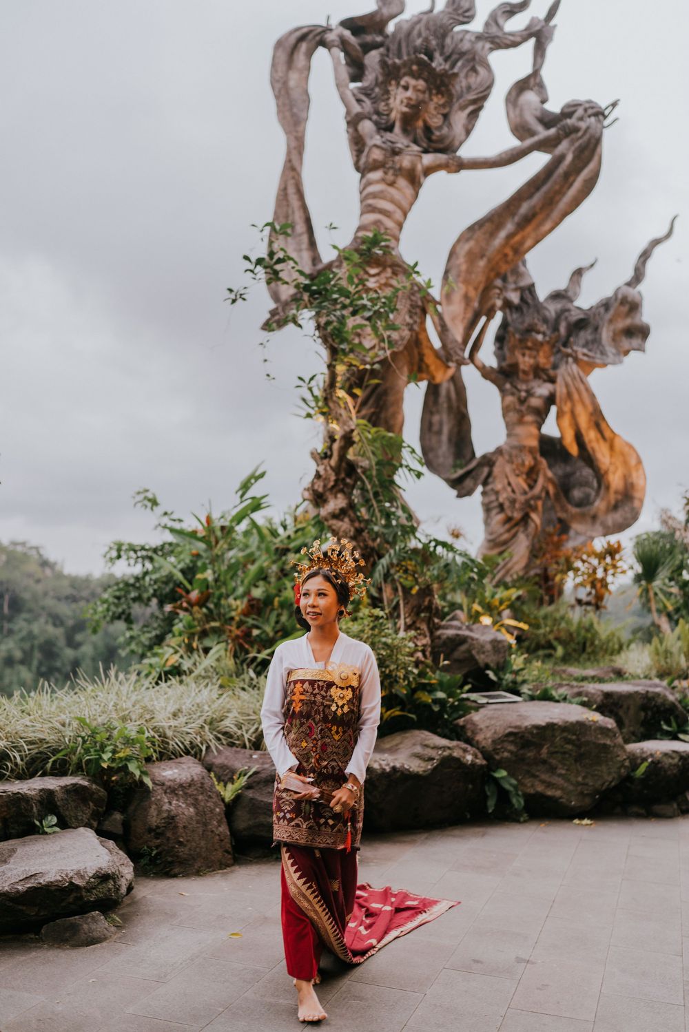 Professional solo photography with Balinese dress  at Taman Dedari Ubud.