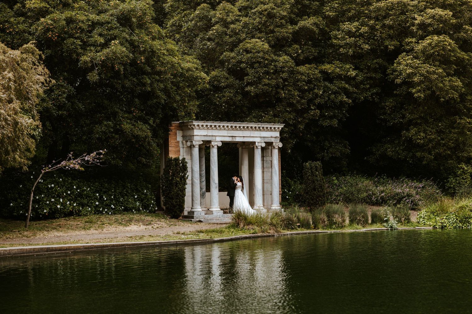 elopement couple getting married at portals of the past in golden gate park